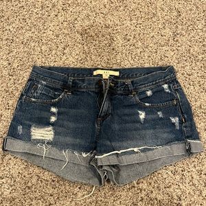 Womens shorts- like new condition